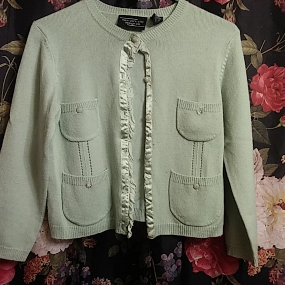 Mint green Cardi - Picture 1 of 8